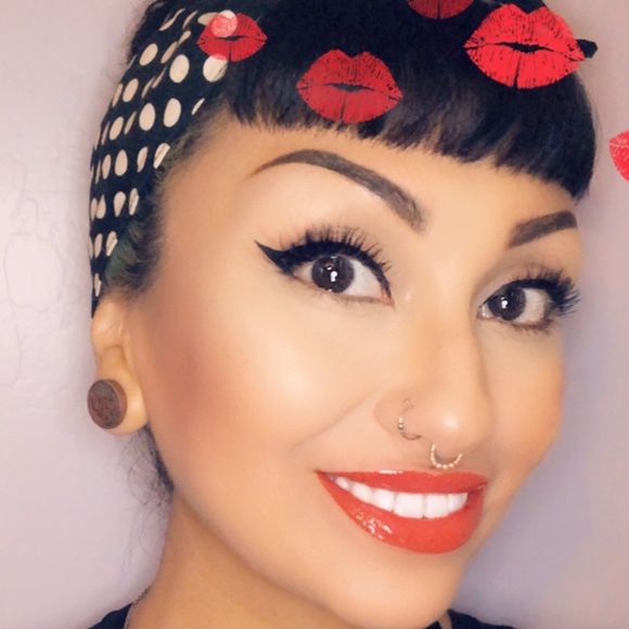 Meet your Posher, Angela - Picture 1 of 1